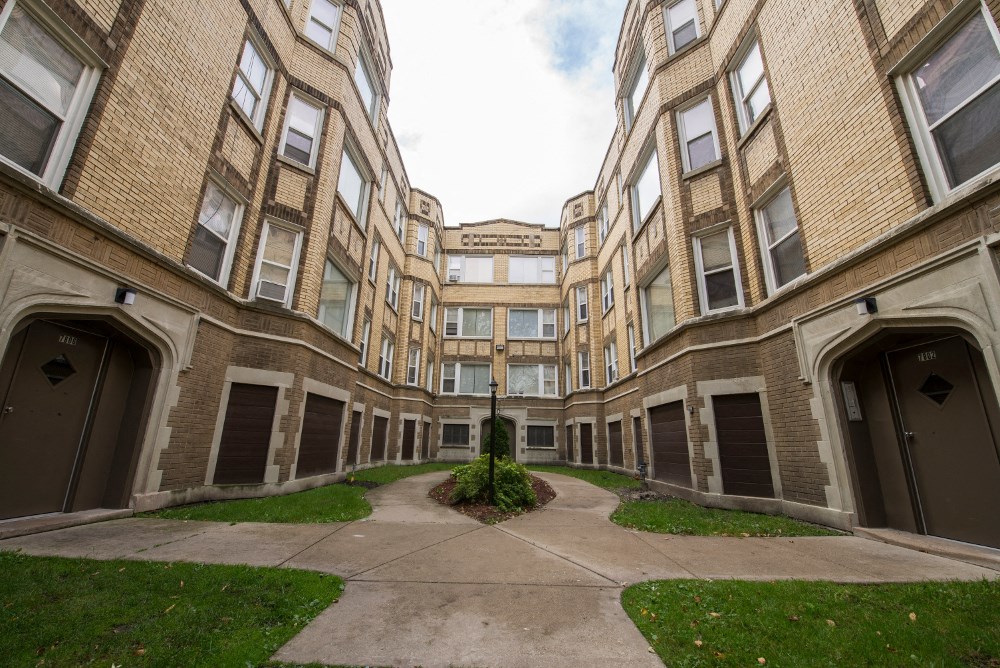 Ginger Ridge Apartments, 1954 Memorial Drive, Calumet City, IL RentCafe